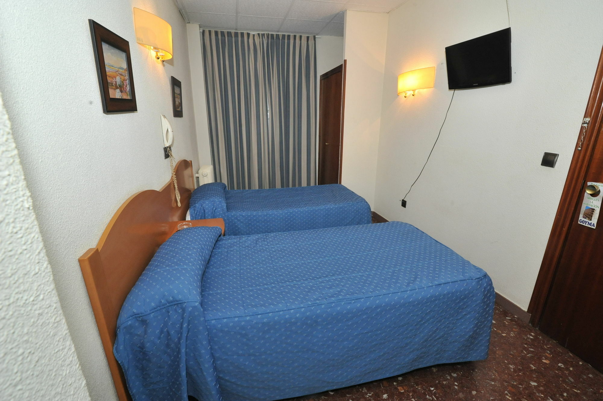 Hostal Goyma I San Fernando De Henares Esterno foto